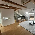 Helles, Modernes Appartement