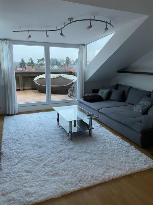 Apartment Helles, Modernes